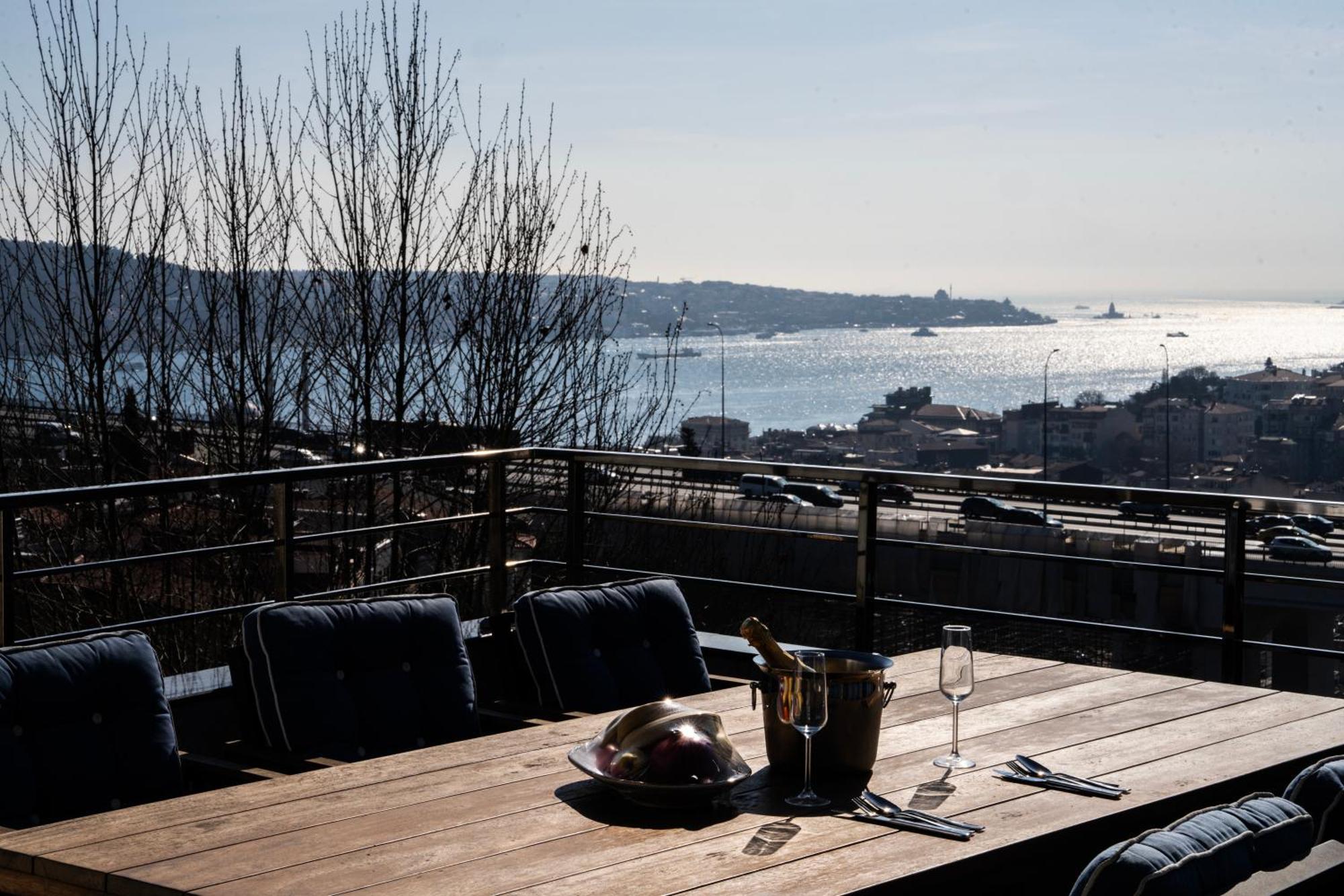 Mona Bosphorus Hotel Istanbul Exterior photo