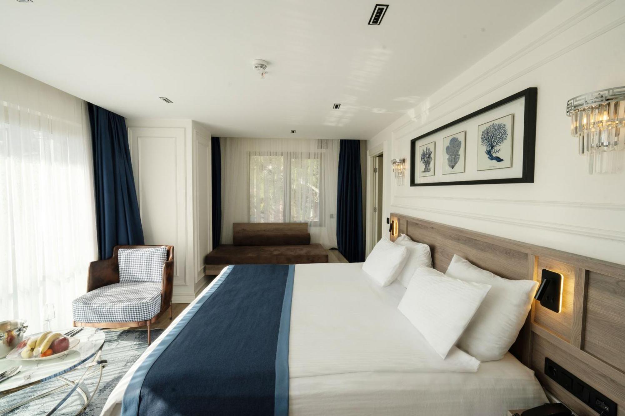 Mona Bosphorus Hotel Istanbul Exterior photo